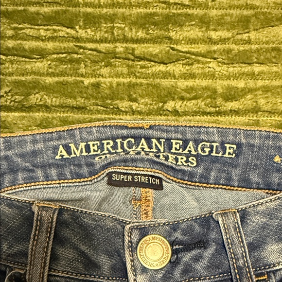 American Eagle Outfitters Women's Light Blue Cropped Jeans - Picture 2 of 6